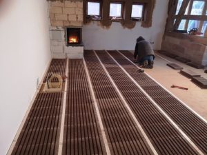 Lithotherm Fußbodenheizung mit Holzlatten für Dielenboden